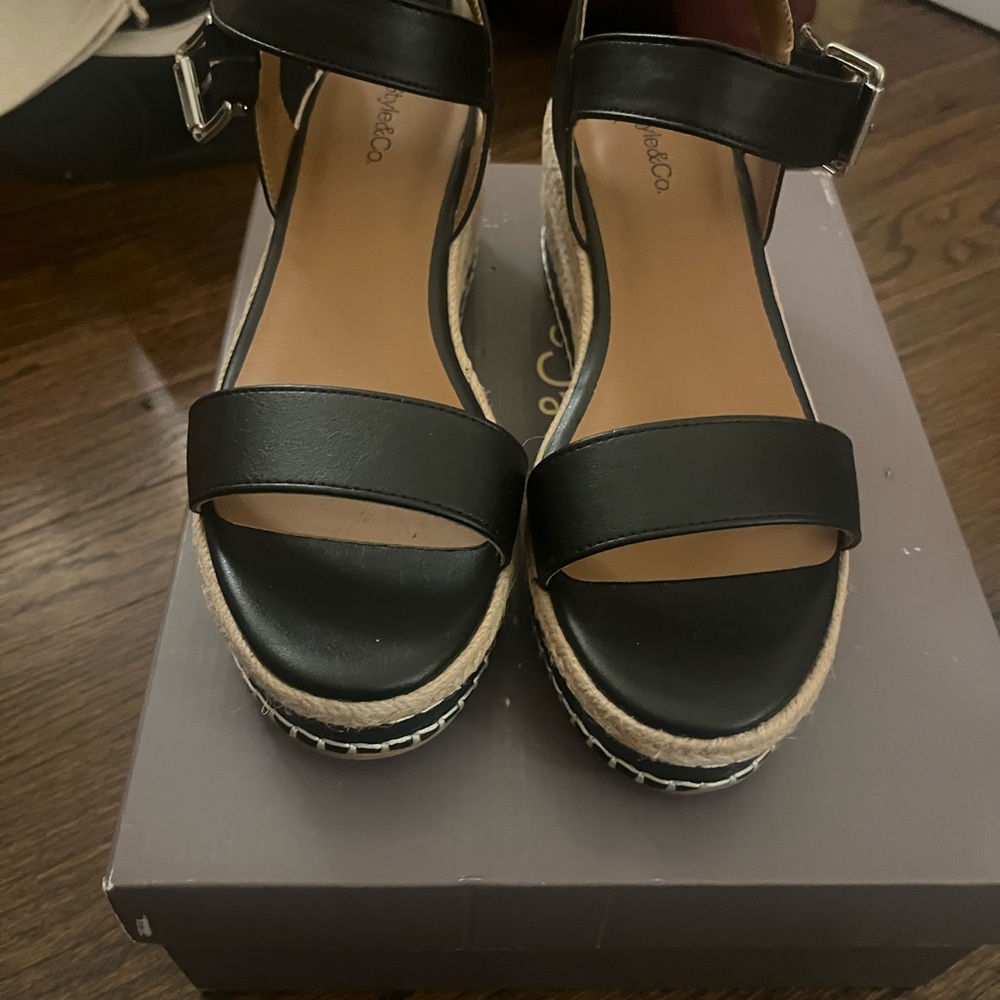 Style & Co. Black Wedge Sandals - Picture 3 of 4